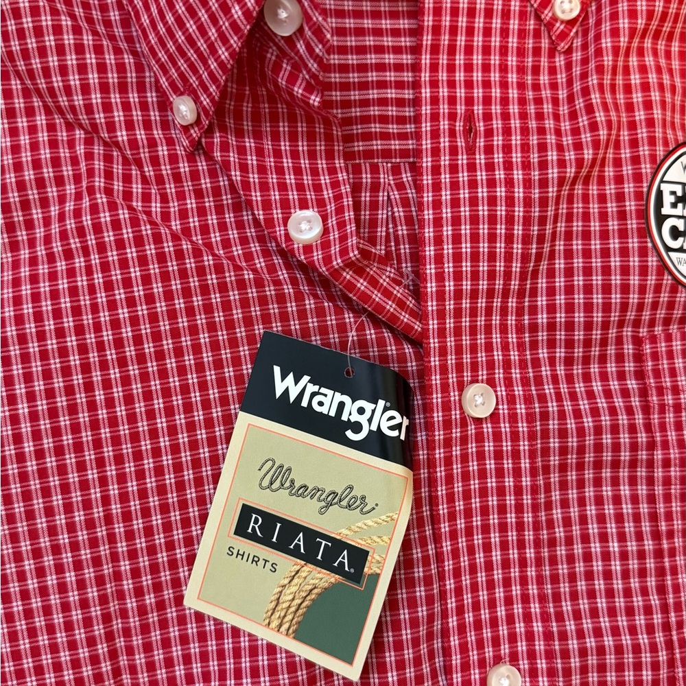 Wrangler Red Gingham Short-Sleeve Button-Down Shirt, M - Picture 4 of 4